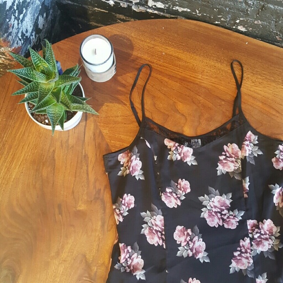H&M Floral Dress - Picture 4 of 8